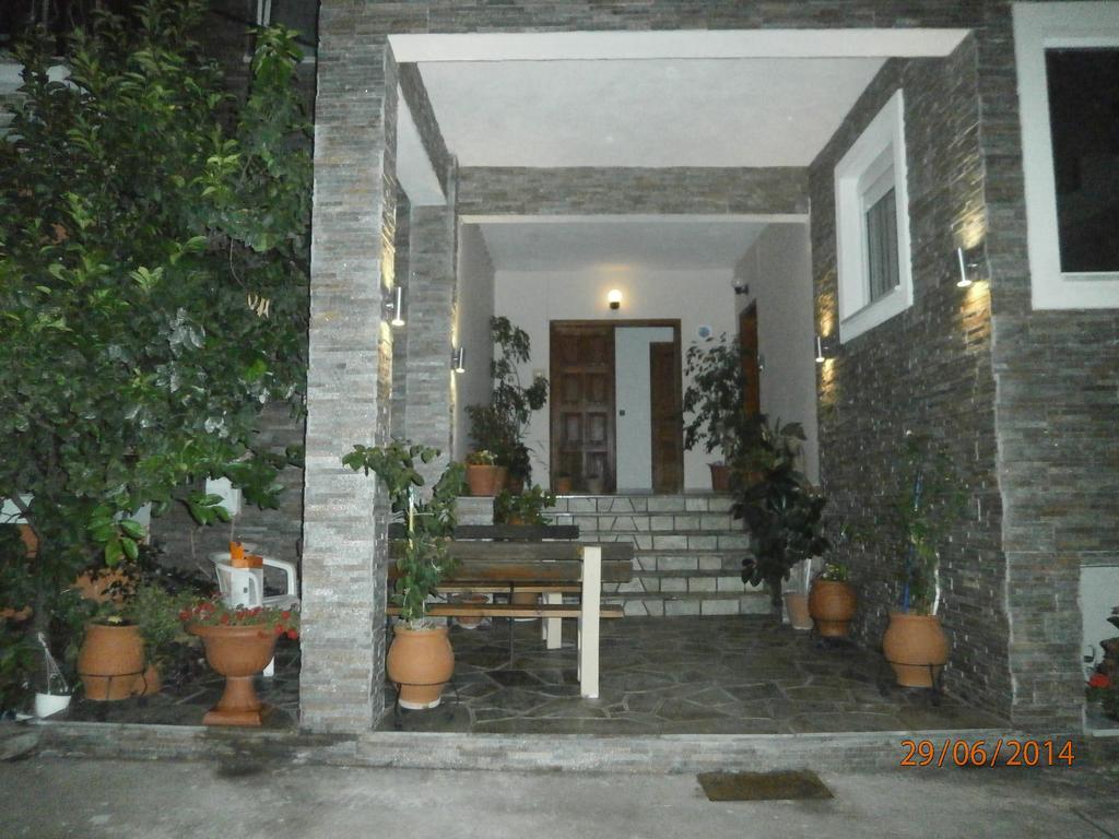Ioannis Avrades Apartments อาเยียกาโบส ภายนอก รูปภาพ