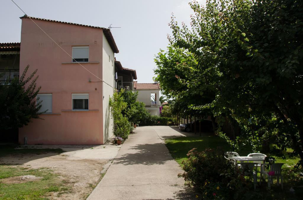Ioannis Avrades Apartments อาเยียกาโบส ภายนอก รูปภาพ