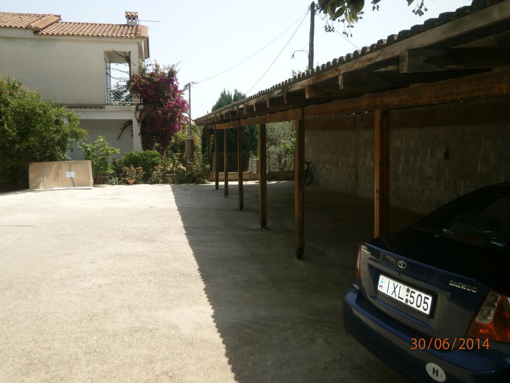 Ioannis Avrades Apartments อาเยียกาโบส ภายนอก รูปภาพ