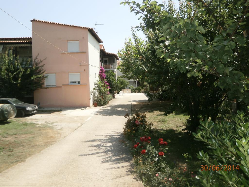 Ioannis Avrades Apartments อาเยียกาโบส ภายนอก รูปภาพ